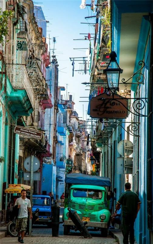 ταξίδι στον μικρό δρόμο της Κούβας