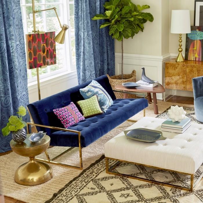 ρετρό καναπές σε μπλε χρώμα