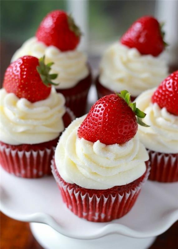 συνταγές cupcakes muffins διακοσμήσεις φράουλες