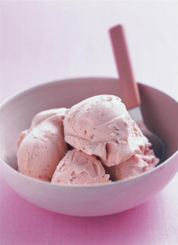 Συνταγές παγωτού με παγωτό φράουλα φτιάξτε τη δική σας μπάλα παγωτού φράουλας