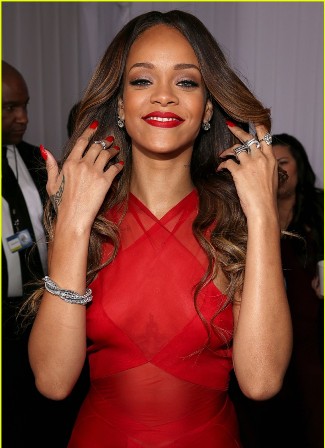 Rihanna Grožio patarimai Puikus apsirengimo pojūtis