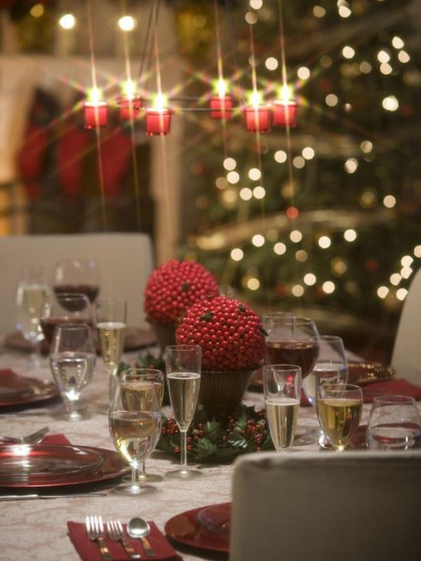 ρομαντική διακόσμηση τραπεζιού βραδινή ιδέα εορταστική γιορτή οικογένεια