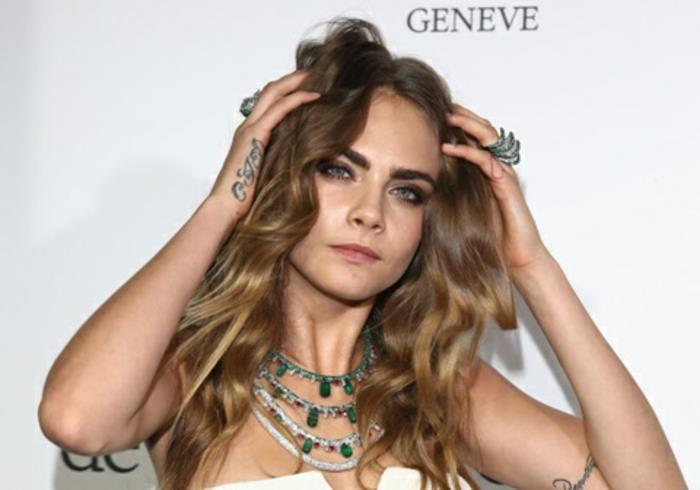 ρομαντικά κουρέματα διασημοτήτων cara delevingne μαλλιά