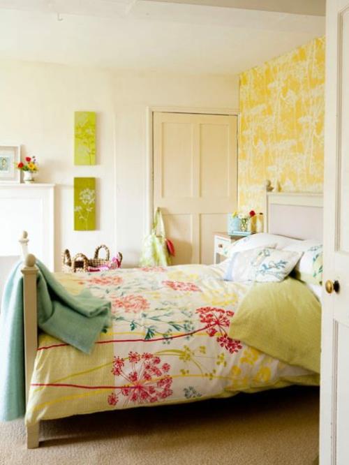 ρομαντικό υπνοδωμάτιο σχεδιάζει κίτρινες πινελιές
