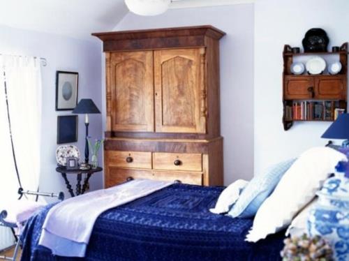 ρομαντικό υπνοδωμάτιο σχεδιάζει ντουλάπα με μπλε ξύλο