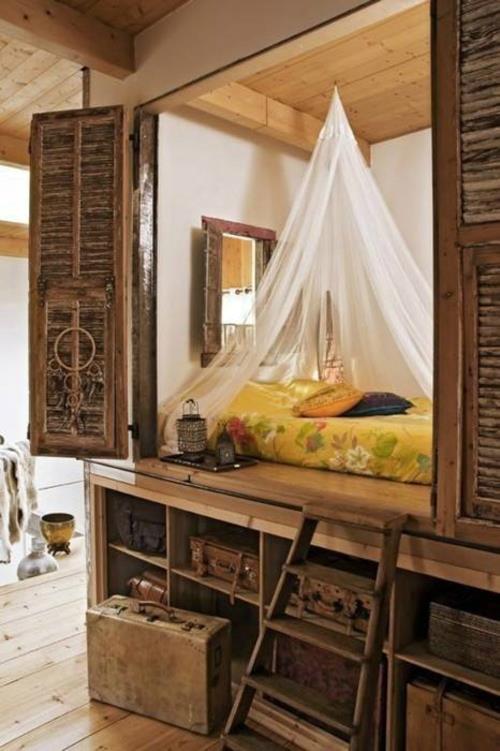 ρομαντικό υπνοδωμάτιο επιπλωμένο με θάλαμο κουνουπιών