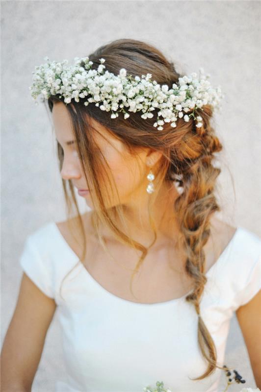 ρομαντικά αξεσουάρ μαλλιών νυφικά λουλούδια πλεκτά χτενίσματα γάμος