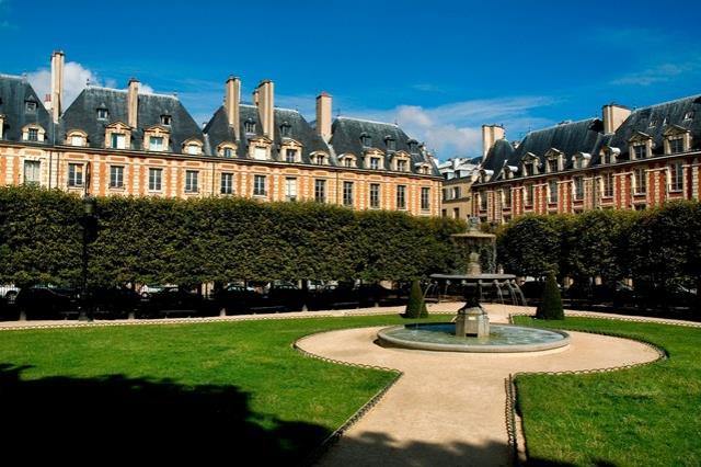 ρομαντικό ξενοδοχείο paris Place des Vosges