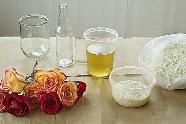 Οδηγίες συντήρησης τριαντάφυλλων κεριού σόγιας