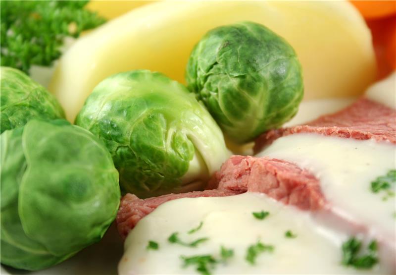 Βρυξέλλες λαχανάκια ελαιόλαδο ιδέα κρέας