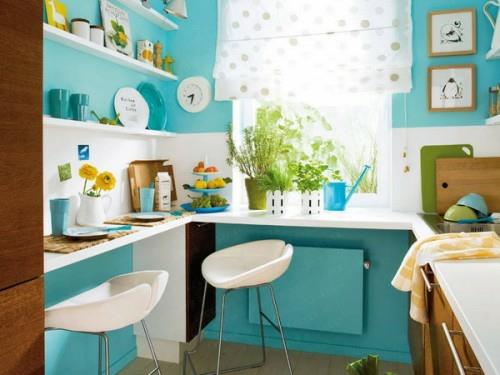 κομψές ιδέες σχεδιασμού μικρή κουζίνα μπλε ζεστή