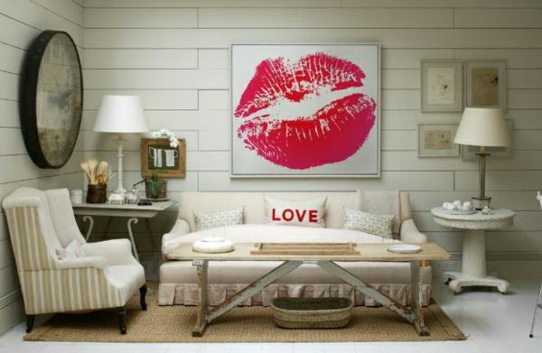 κομψή διακόσμηση τοίχου με ίχνος φιλί στα κόκκινα χείλη