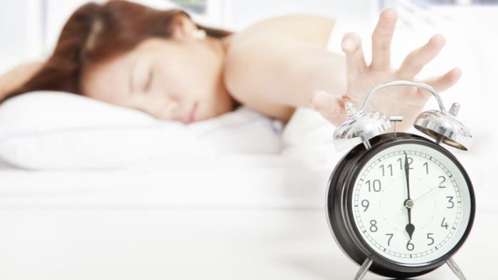 συμβουλές για την καταπολέμηση της αϋπνίας σηκωθείτε νωρίς το πρωί