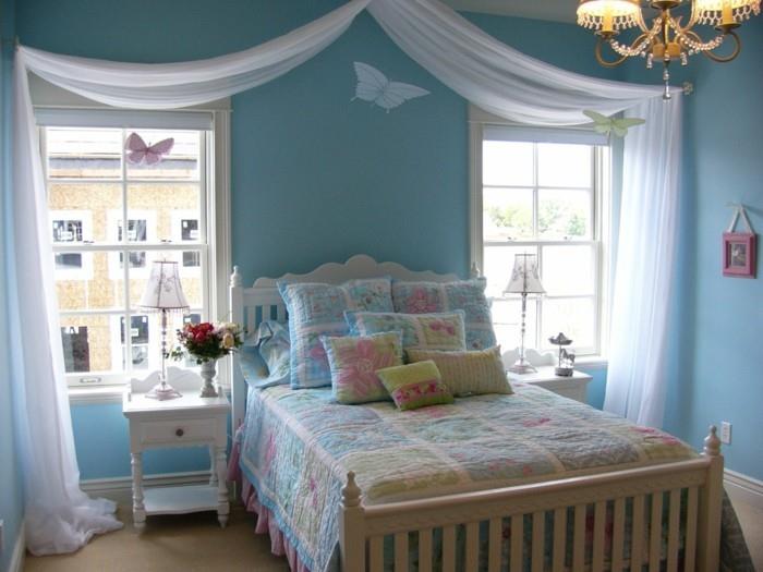 ιδέες διακόσμησης κρεβατοκάμαρας ανοιχτό μπλε τοίχοι κορίτσια σχεδιασμός δωματίων πεταλούδες