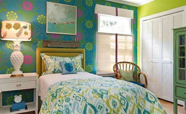 υπνοδωμάτιο χρώματα ιδέες μπλε πράσινο wabdgestaltung ταπετσαρία τοίχου με μοτίβο