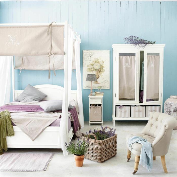 κρεβατοκάμαρα ιδέα μωβ κουρτίνες κουβούκλιο λευκό πλαίσιο κρεβάτι provence στυλ λεβάντα