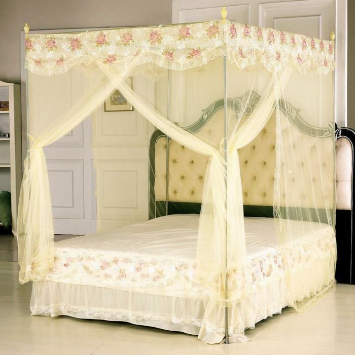 κρεβατοκάμαρες ιδέες θόλο κρεβάτι τεσσάρων αφισών λεπτές κουρτίνες τριαντάφυλλα δαντέλα
