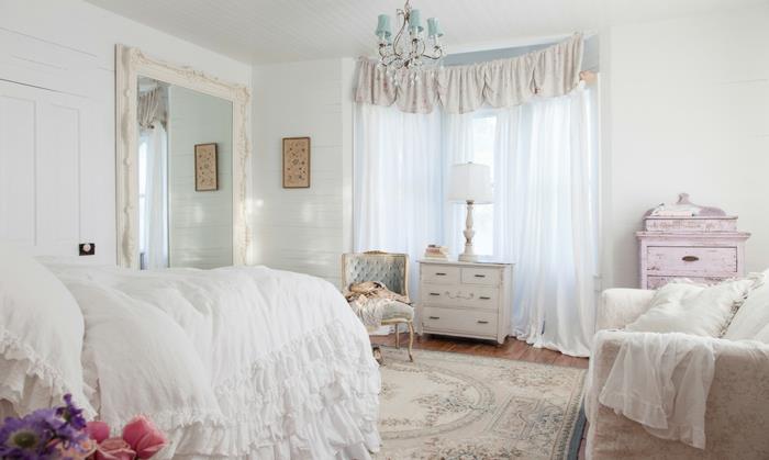 κρεβατοκάμαρα shabby chic έπιπλα κουρτίνες κλινοσκεπάσματα