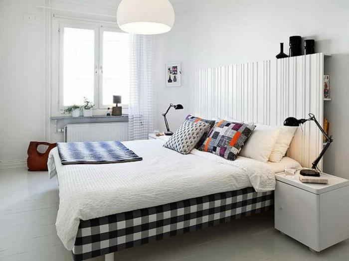 υπνοδωμάτιο λευκό τοίχο σχέδιο ρίξτε μαξιλάρια τόνους διακόσμηση περβάζι παραθύρου