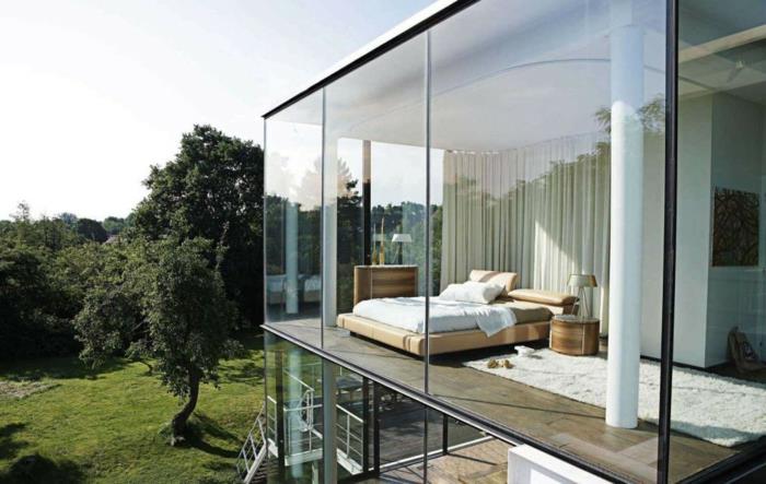 σχεδιασμός κρεβατοκάμαρας δερμάτινο επικαλυμμένο πλαίσιο κρεβατιού πανοραμικό παράθυρο μοντέρνα αρχιτεκτονική