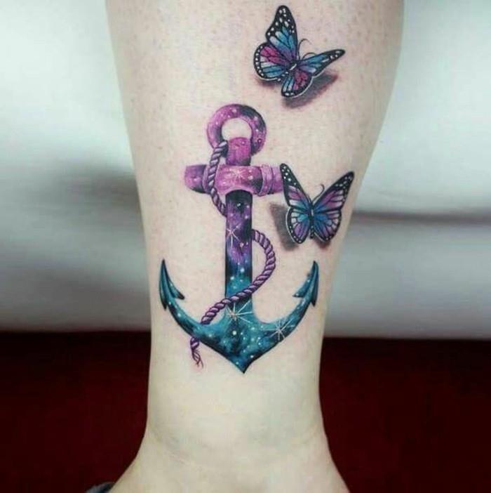 πεταλούδες και άγκυρα τατουάζ 3D στο πόδι
