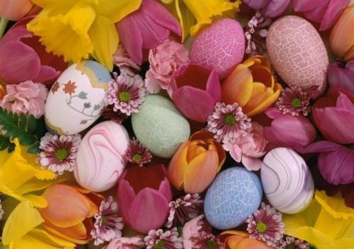 Πασχαλινά αυγά άνοιξη λουλούδια τουλίπες πολύχρωμο