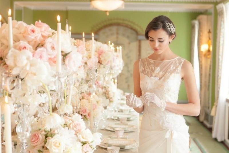 όμορφες εικόνες διακόσμηση γαμήλιου τραπεζιού νυφικό vintage χτένισμα γάμου