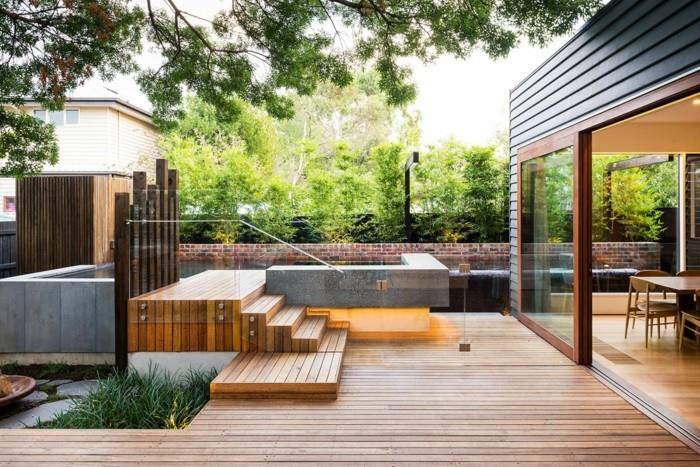 όμορφοι κήποι μοντέρνα μπροστινή αυλή με ξύλινο δάπεδο
