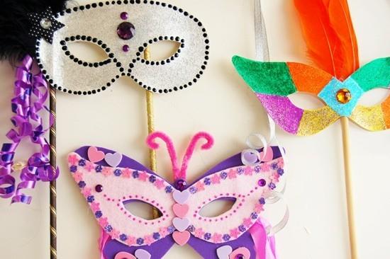φτιάξτε όμορφες μάσκες με παιδιά για το καρναβάλι