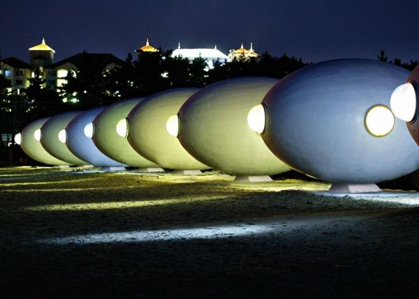 ταξίδι διακοπών όμορφες ιδέες διαβίωσης καλύβες παραλίας φωτίζουν ελκυστικά