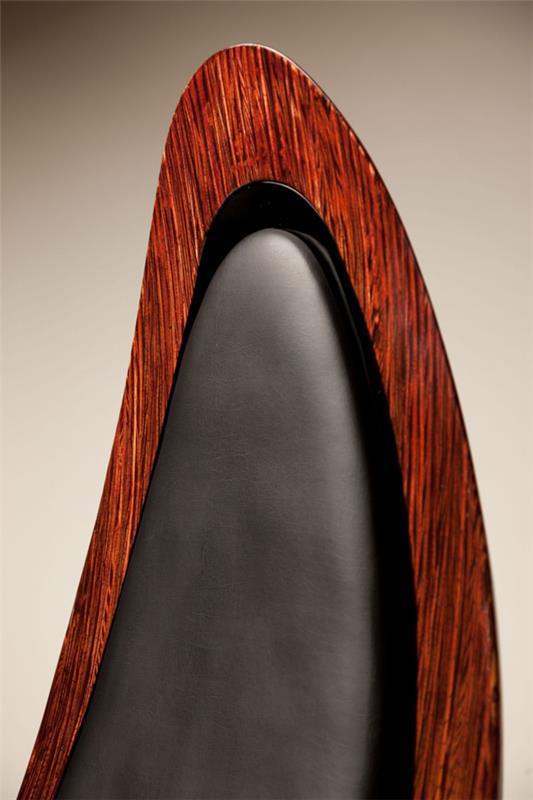 όμορφη καρέκλα σαλονιού σχεδιαστών με ξύλινο κάλυμμα