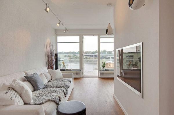 όμορφο μοντέρνο διαμέρισμα οροφής λευκό ξύλινο δάπεδο