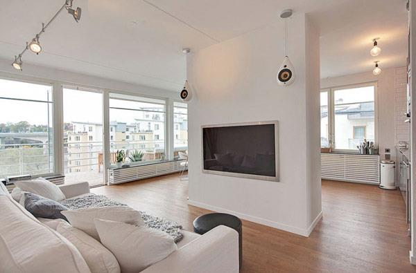 όμορφο μοντέρνο διαμέρισμα οροφής λευκός καναπές καθιστικό