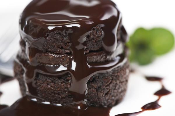 Κέικ σοκολάτας Προετοιμασία αντιμετωπίζει σοκολάτα