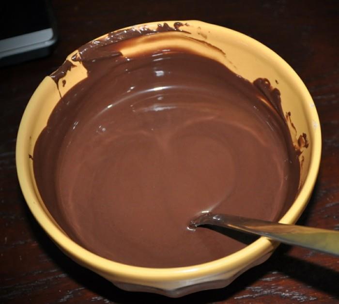 Μάζα σοκολάτας Μοντελοποίηση μαύρης σοκολάτας με σιρόπι
