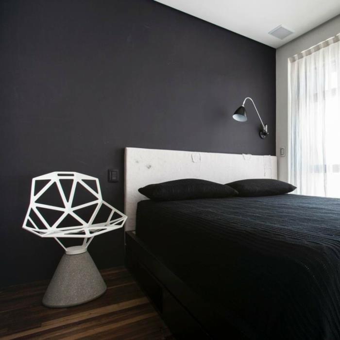μαύρο τοίχο χρώμα κρεβατοκάμαρα απλό ξύλο υφή πλακάκια δαπέδου φανταχτερή πολυθρόνα