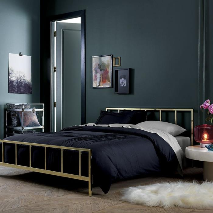 μαύρο τοίχο χρώμα σπίτι ιδέες κρεβατοκάμαρα γούνινο χαλί μαύρο κρεβάτι floral διακόσμηση