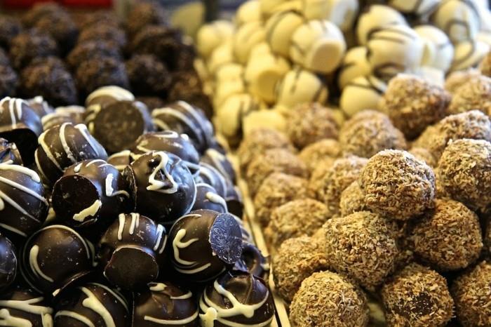 αξιοθέατα Μπρουζ Βέλγιο λυκόφως κέντρο της πόλης Βελγική αγορά βάφλας σοκολάτες