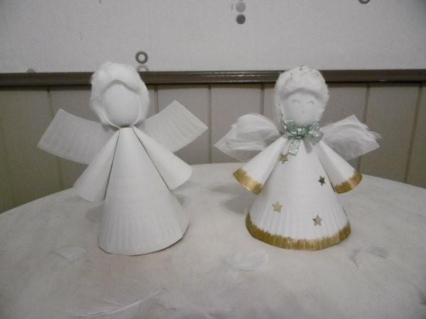 χαριτωμένοι άγγελοι για χριστουγεννιάτικα μπερδέματα με χάρτινα πιάτα