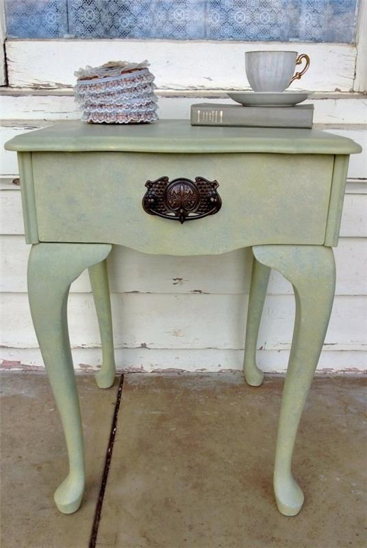 Κάντε το δικό σας shabby chic βοηθητικό τραπέζι ανοιχτό πράσινο