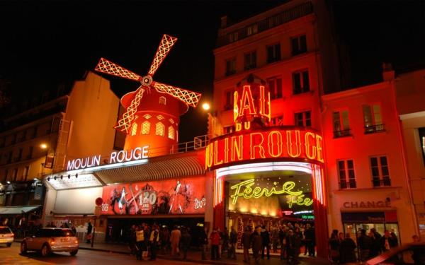 παραμονή πρωτοχρονιάς-paris-moulin-rouge