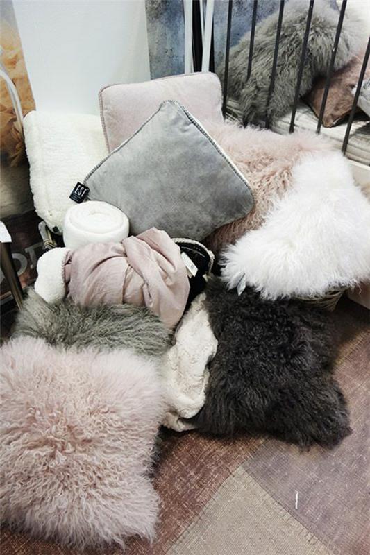 Σκανδιναβικά επιπλωμένα μαξιλάρια καθισμάτων αυλής γούνινα μαξιλάρια σκανδιναβικά αξεσουάρ σπιτιού ρίχνουν μαξιλάρια