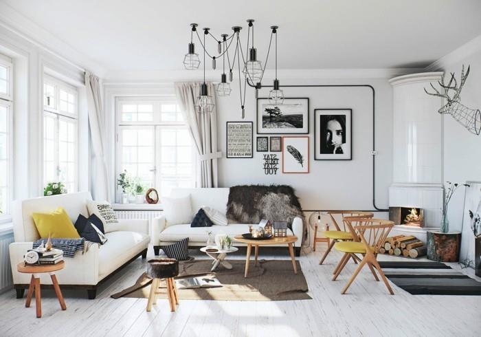 Σκανδιναβικό σαλόνι με επίπλωση τοιχογραφιών μακριές κουρτίνες ξύλινο πάτωμα
