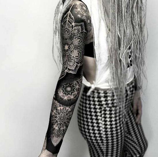 μανίκι ιδέες τατουάζ blackwork για γυναίκες