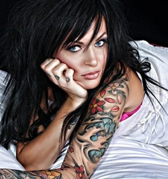 ιδέες τατουάζ μανικιών για γυναίκες με τρισδιάστατα μοτίβα