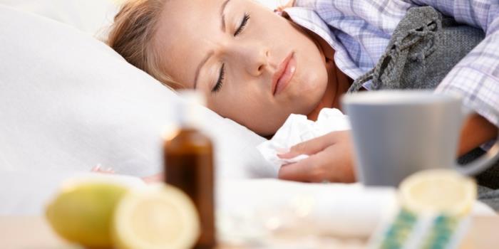 καλοκαιρινή γρίπη ιός δύναμη φυσική θεραπεία τζίντζερ τσάι λεμόνι