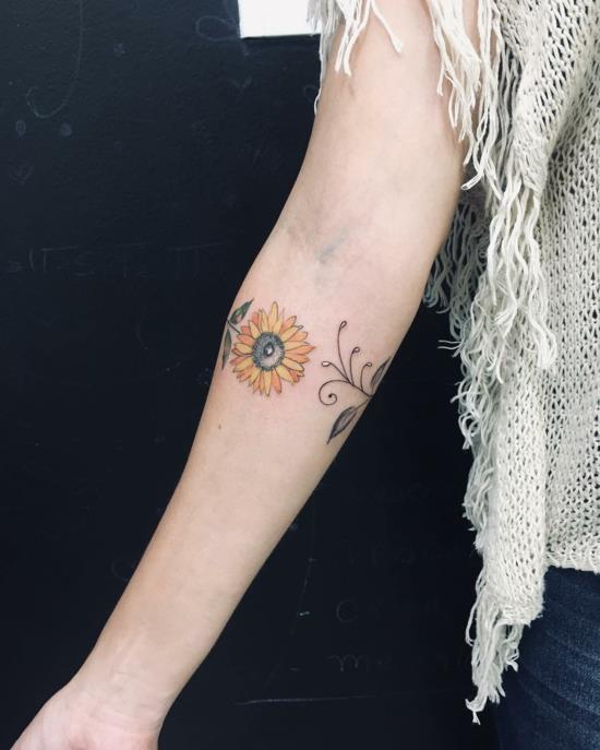 βραχιόλι ηλιοτρόπιο τατουάζ γυναίκες