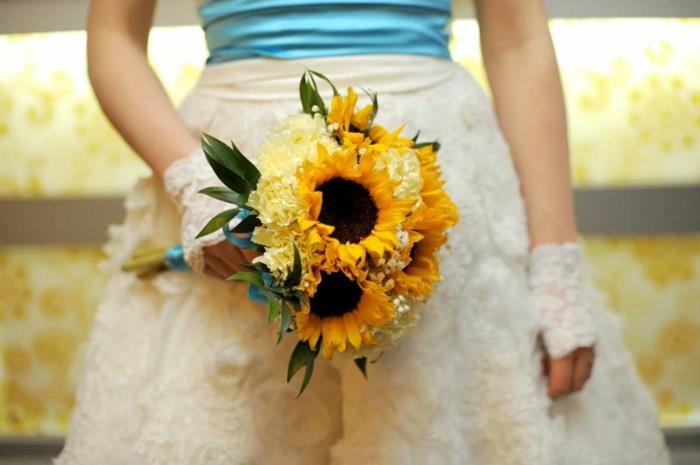 ηλιοτρόπιο κίτρινα γαρίφαλα ανθοδέσμη hocheit νύφη
