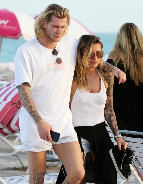 φωτογραφία παραλίας sophia thomalla loris karius