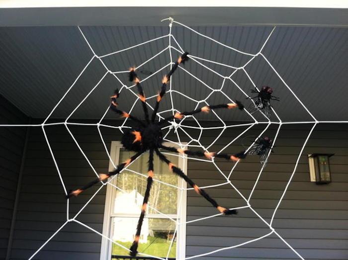Φτιάξτε τον δικό σας ιστό αράχνης ως διακόσμηση για τις αποκριές